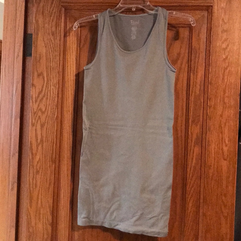 Extra long stretchy tank top